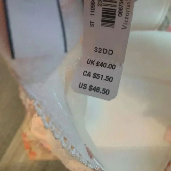 Victoria secret Lace multi way bra - Picture 2 of 2